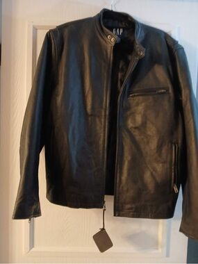 GAP Men’s Black Leather Bomber Jacket